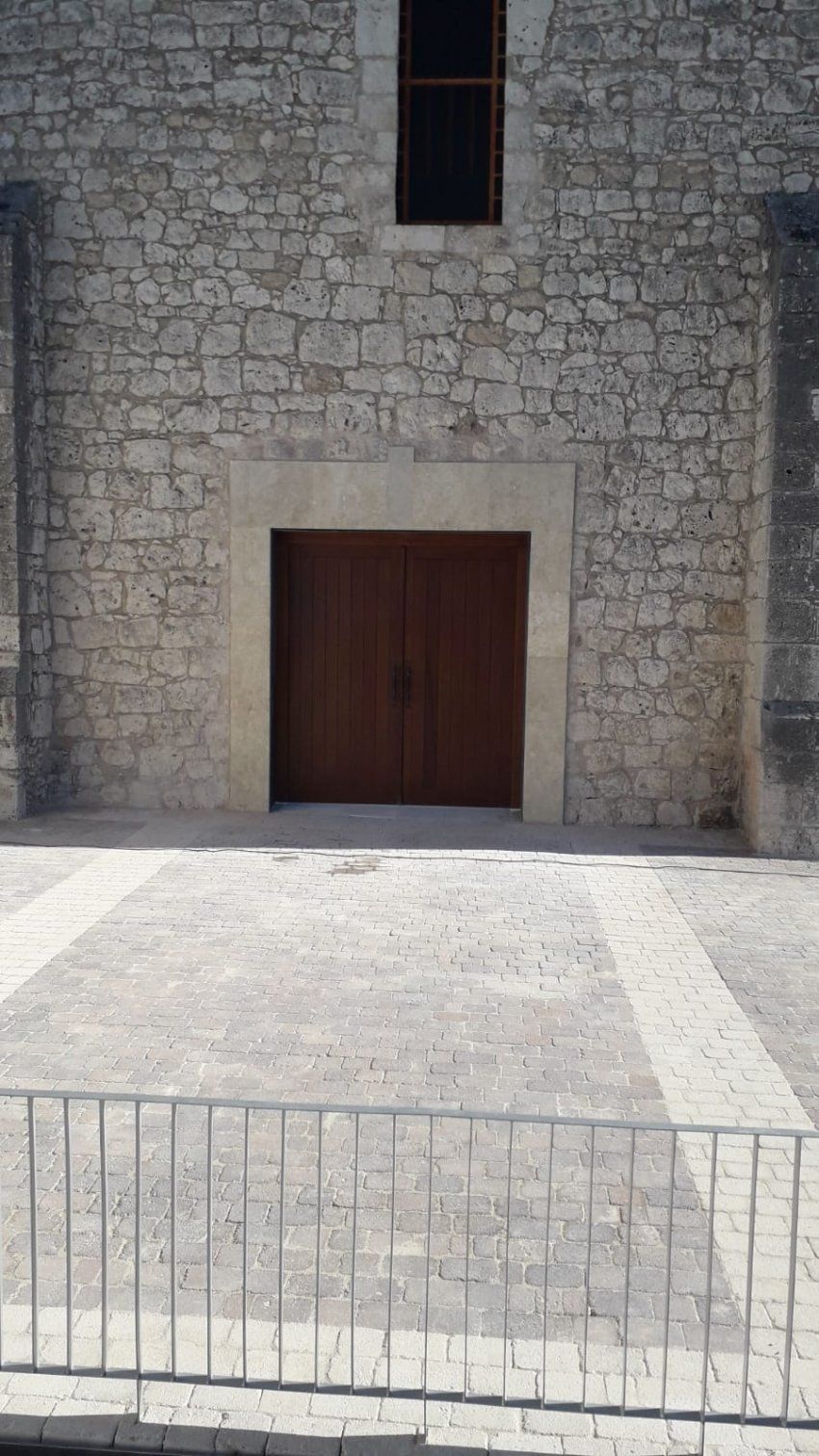 Iglesia de Sta. María de los Mártires en Íscar.