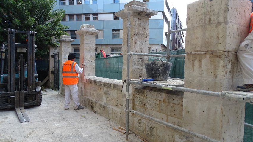 Atrio de la iglesia de Ntra