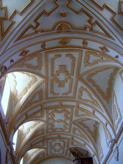 Trabajos de decoro en el interior de la Iglesia de Valle de Cerrato, Palencia