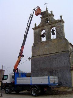 Restauracion de la espadaña de la Iglesia de Bustillo de la Vega, Palencia
