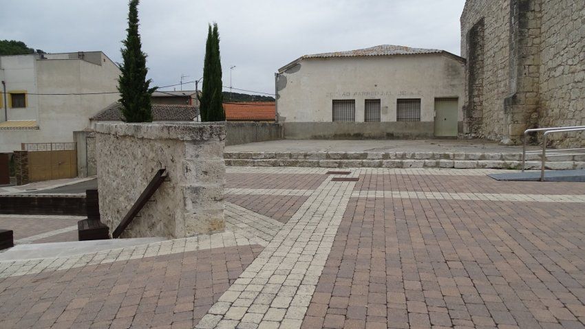 Iglesia de Sta. María de los Mártires en Íscar.