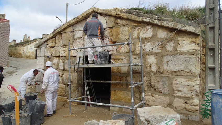 Durante intervención de Archivolta en bodega particular