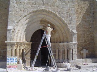 Rehabilitación de la entrada y contrafuertes de la Ermita de Valdespina, Palencia