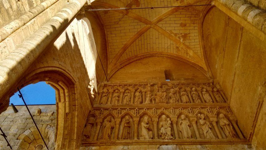 Iglesia de Sta. María la Blanca en Villalcazar de Sirga, Palencia