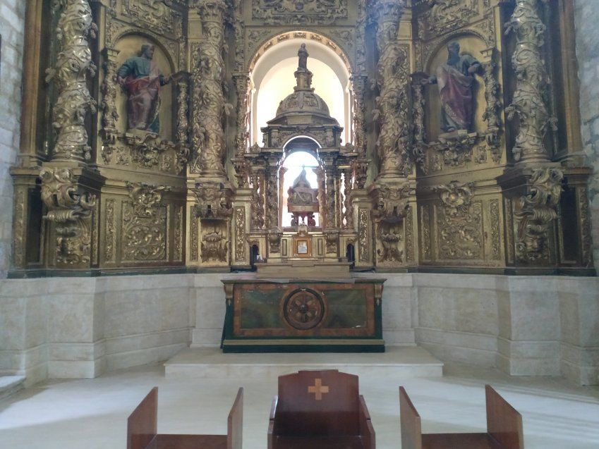 Sotobanco del presbiterio de la Iglesia de Piña de Campos