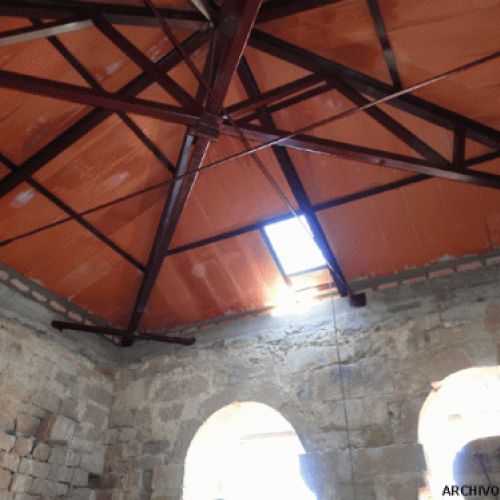 Nueva cubierta metálica en la torre de la Iglesia de Villanueva de Henares