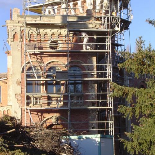 Restauración de fachada de ladrillo de Jerónimo Arroyo en Villafruela