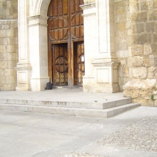 Puerta Catedral Palencia