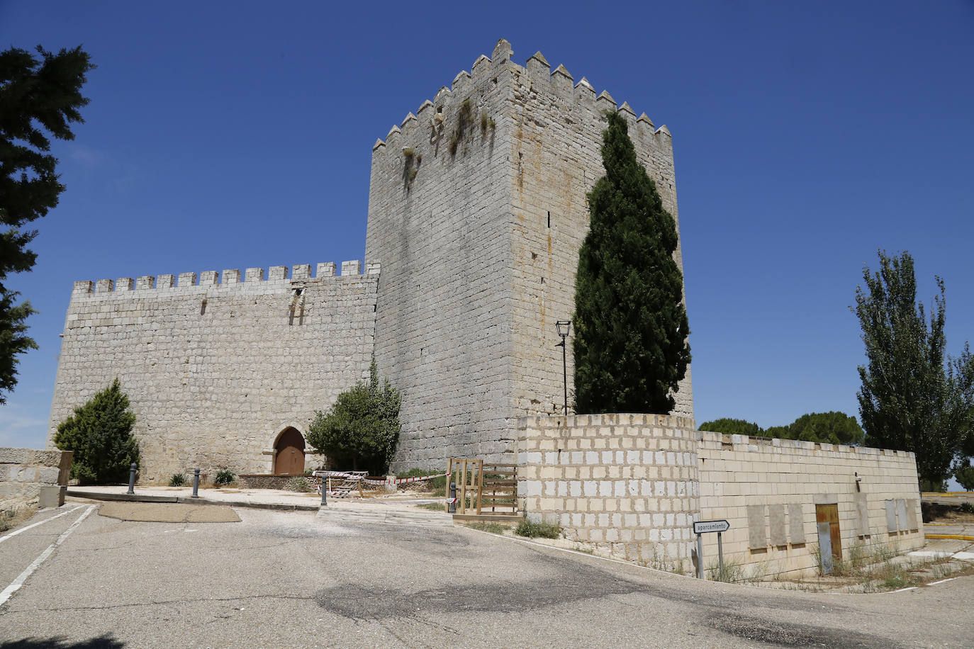 Castillo Monzón de Campos